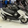 Salon Moto Paris 2013 : Suzuki - Burgman 200 droite
