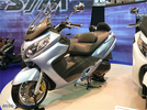 Salon Moto, Scooter Quad 2011 : Sym - GTS 125cc et 300cc EFI, MaxSym 600i Abs, Jet 4R 50 2T