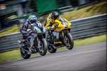 Dunlop motorcycle : deux circuits, deux victoires