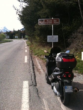 Voyage dans le sud : J3 - 04. Route des Grandes Alpes signalée tout le long 
