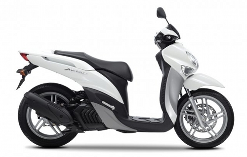 Yamaha Xenter 125cc : droite